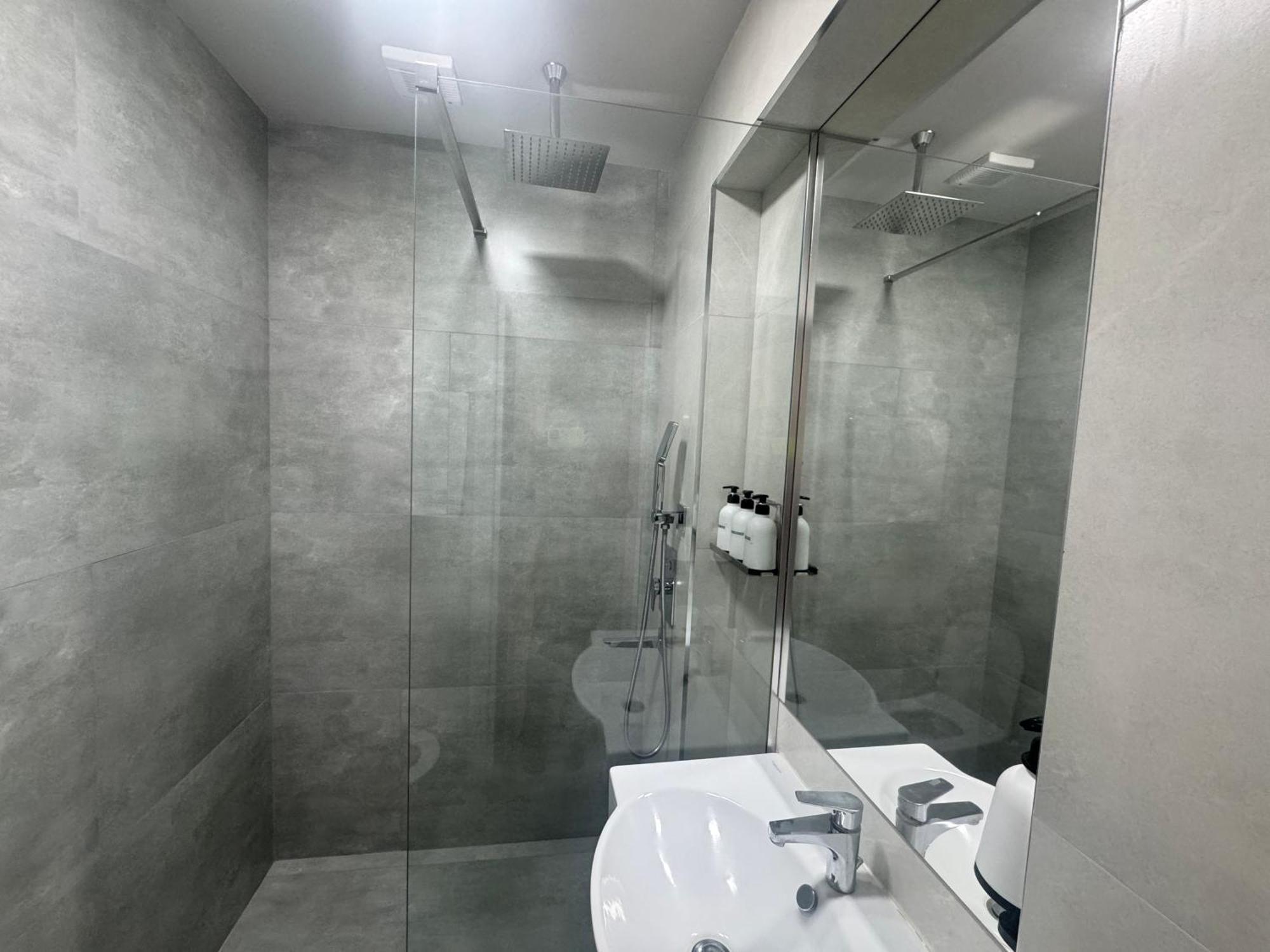 Luxe Apartment In Center Yerevan Exterior photo